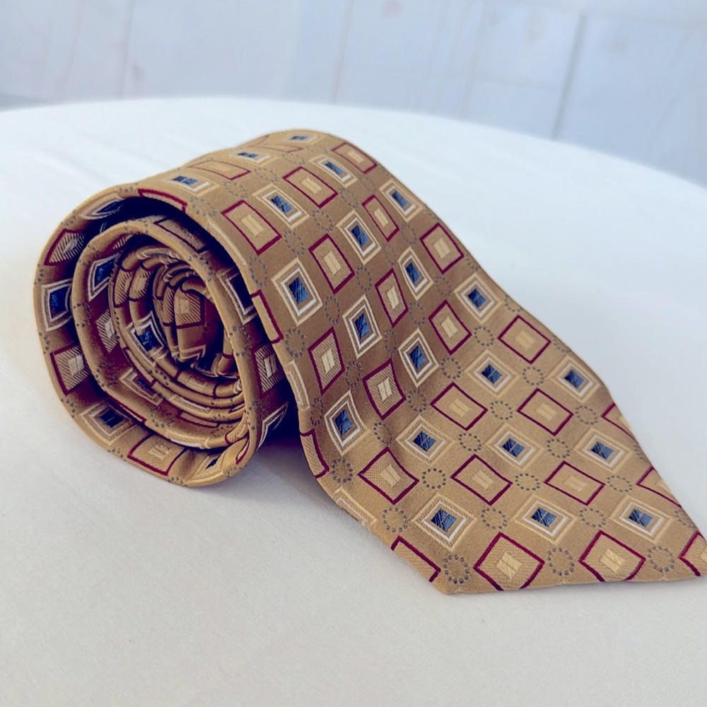 Ermenegildo Zegna 100% Silk Necktie Made in Italy Gold With Red & Blue Squares